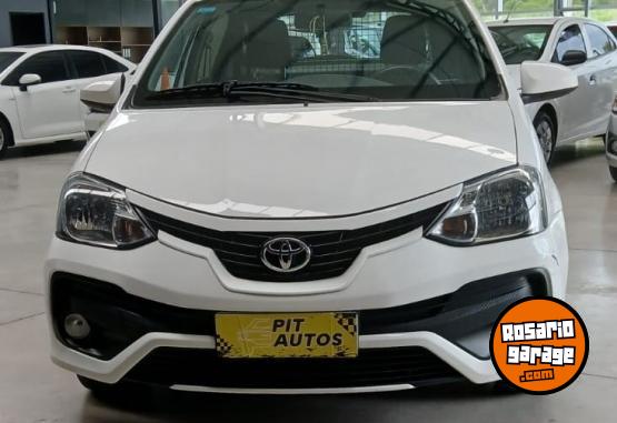 Autos - Toyota ETIOS AIBO 2023 Nafta 39000Km - En Venta