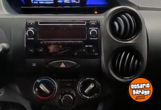 Autos - Toyota ETIOS AIBO 2023 Nafta 39000Km - En Venta