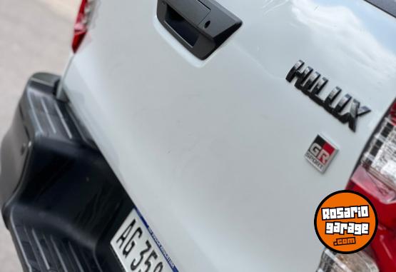 Camionetas - Toyota Hilux GR 2023 Diesel 47000Km - En Venta