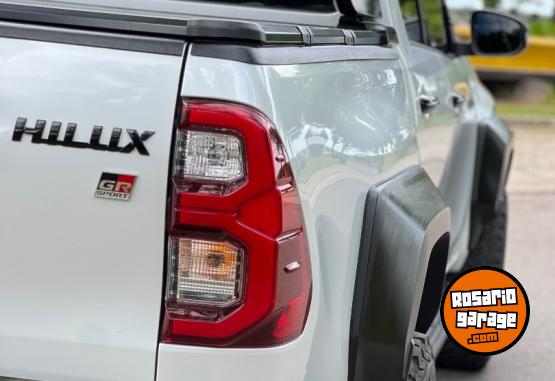 Camionetas - Toyota Hilux GR 2023 Diesel 47000Km - En Venta