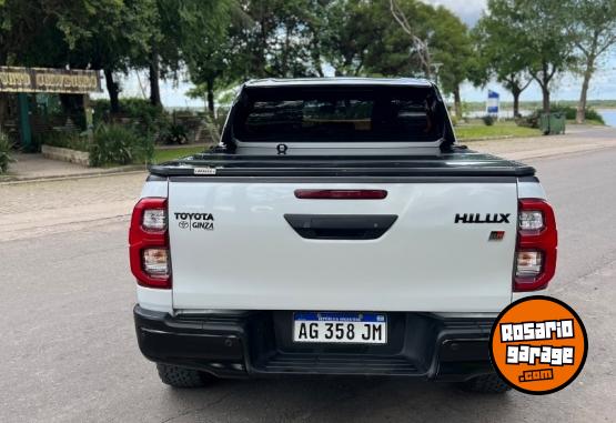 Camionetas - Toyota Hilux GR 2023 Diesel 47000Km - En Venta