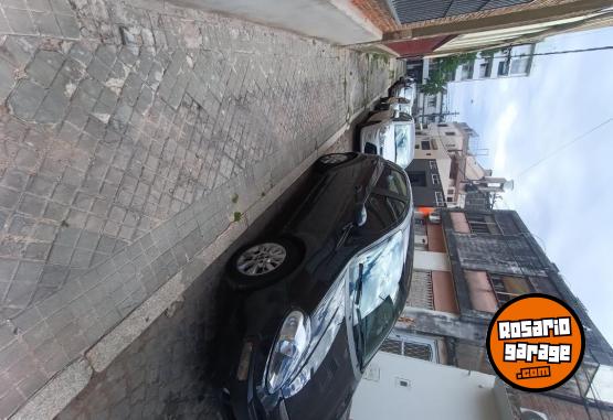 Autos - Fiat Punto Atractive 2013 Nafta 90000Km - En Venta