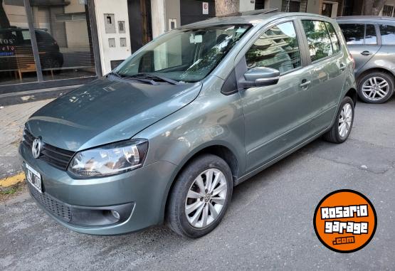 Autos - Volkswagen Fox Highline 1.6 2011 Nafta 103000Km - En Venta