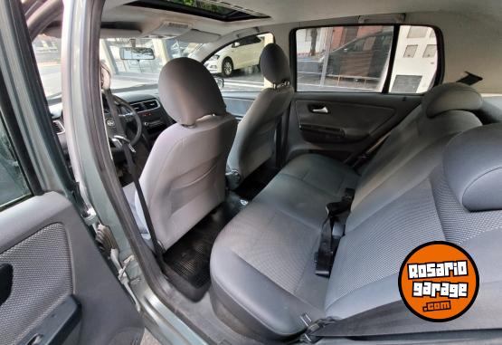 Autos - Volkswagen Fox Highline 1.6 2011 Nafta 103000Km - En Venta