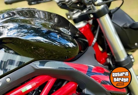 Motos - Benelli TNT 302 2024 Nafta 7150Km - En Venta