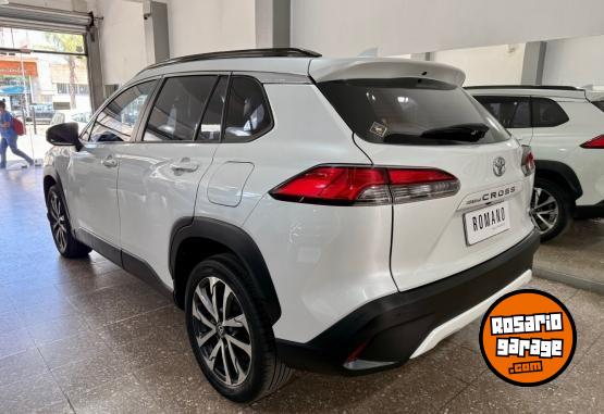 Camionetas - Toyota Corolla Cross 2.0 SEG CVT 2022 Nafta 45000Km - En Venta