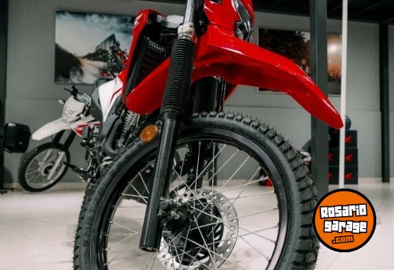 Motos - Honda XR 300 TORNADO 2025 Nafta 0Km - En Venta