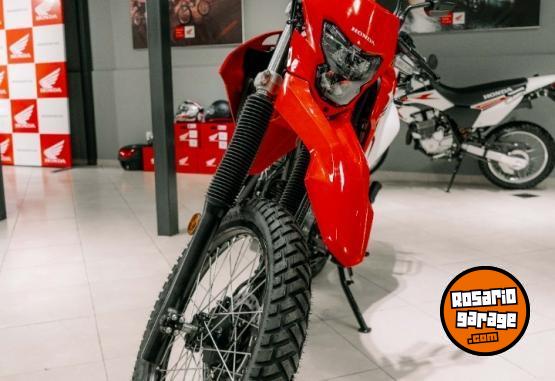 Motos - Honda XR 300 TORNADO 2025 Nafta 0Km - En Venta