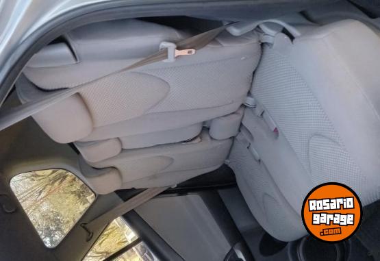 Camionetas - Toyota Rav 4x4 2007 GNC 290000Km - En Venta