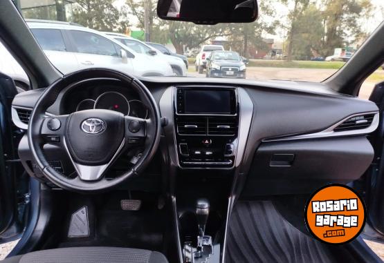Autos - Toyota YARIS XLS CVT 2023 Nafta 40000Km - En Venta