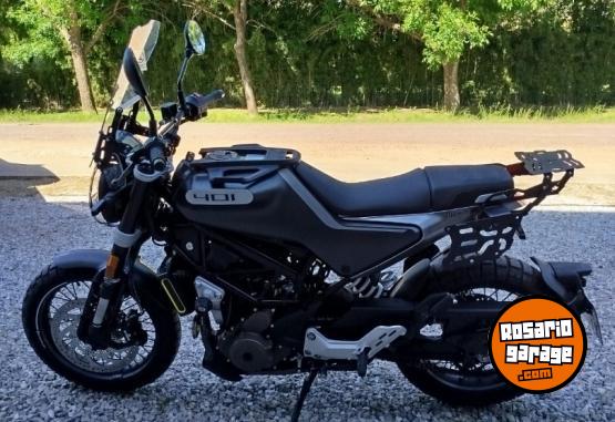 Motos - Husqvarna Svartpilen 401 2022 Nafta 1800Km - En Venta