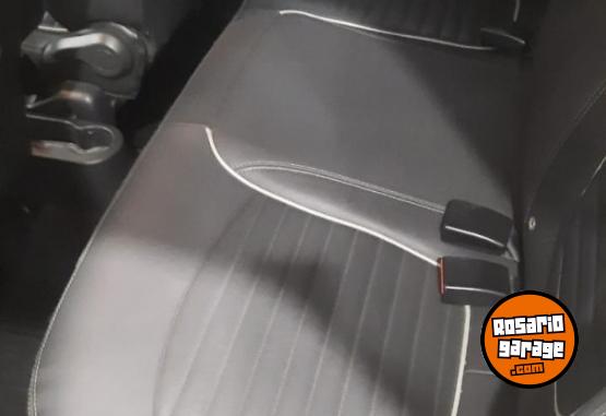 Autos - Renault CAPTUR 2.0 INTENSE 2019 Nafta 71000Km - En Venta