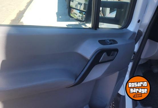 Camiones y Grúas - Mercedes Benz 515 Sprinter - En Venta