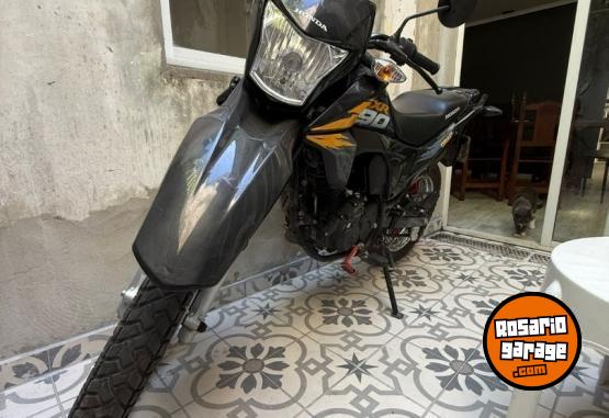 Motos - Honda XR 190L 2023 Nafta 12000Km - En Venta