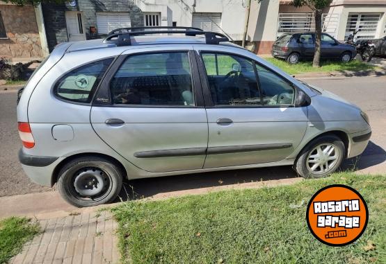 Autos - Renault Scenic 2005 Nafta 210000Km - En Venta