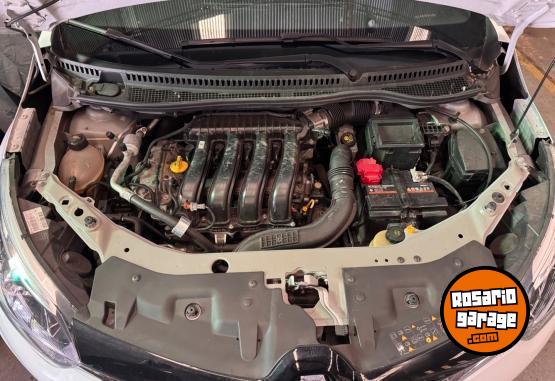 Autos - Renault CAPTUR 2020 Nafta 15000Km - En Venta