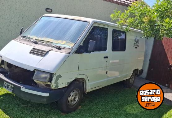 Utilitarios - Renault Trafic larga 1993 GNC 11111Km - En Venta