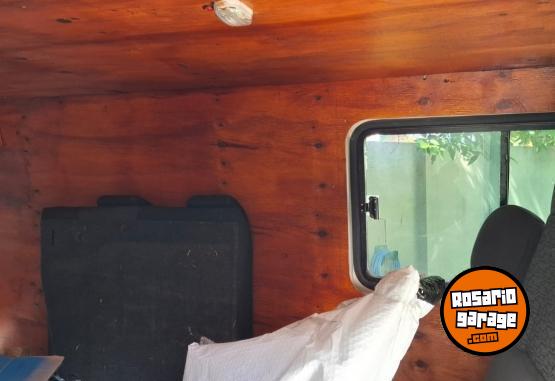 Utilitarios - Renault Trafic larga 1993 GNC 11111Km - En Venta