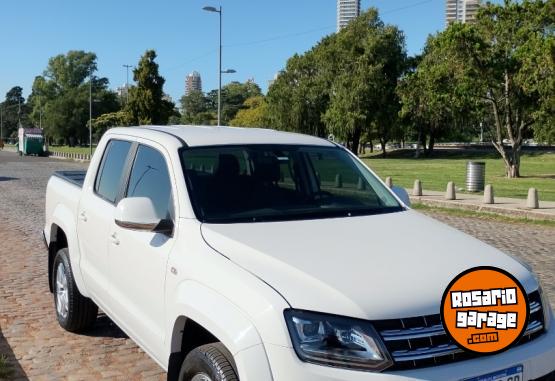 Camionetas - Volkswagen Amarok Highline 2023 Diesel 27000Km - En Venta