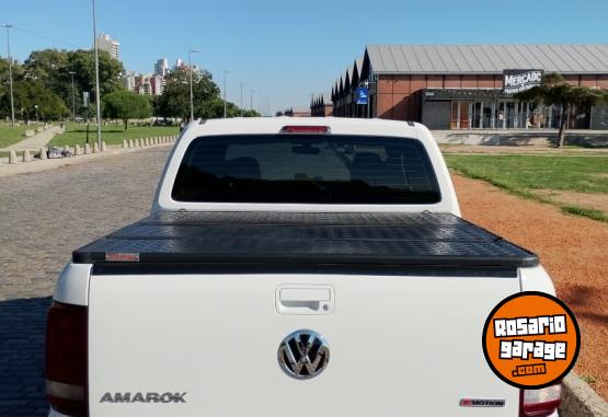 Camionetas - Volkswagen Amarok Highline 2023 Diesel 27000Km - En Venta