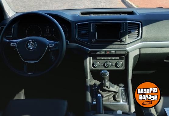 Camionetas - Volkswagen Amarok Highline 2023 Diesel 27000Km - En Venta
