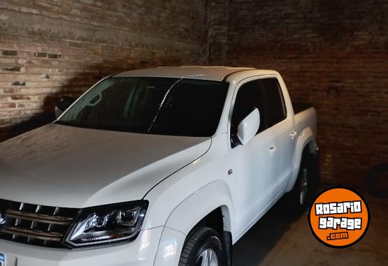 Camionetas - Volkswagen Amarok Highline 2023 Diesel 27000Km - En Venta