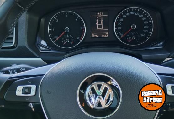 Camionetas - Volkswagen Amarok Highline 2023 Diesel 27000Km - En Venta