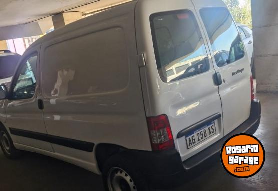 Utilitarios - Citroen BERLINGO BUSINESS 1.6 VTI 2023 Nafta 23400Km - En Venta