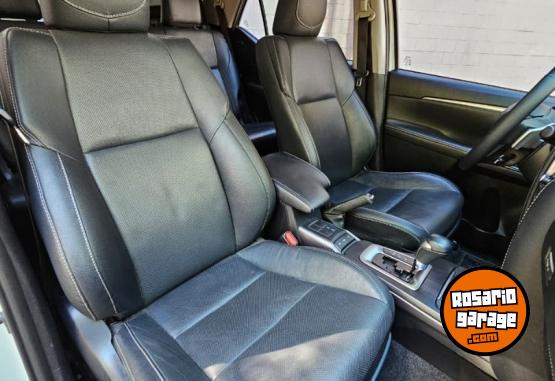 Camionetas - Toyota Hilux SW4 SRX 7AS AT 2021 Diesel 108000Km - En Venta