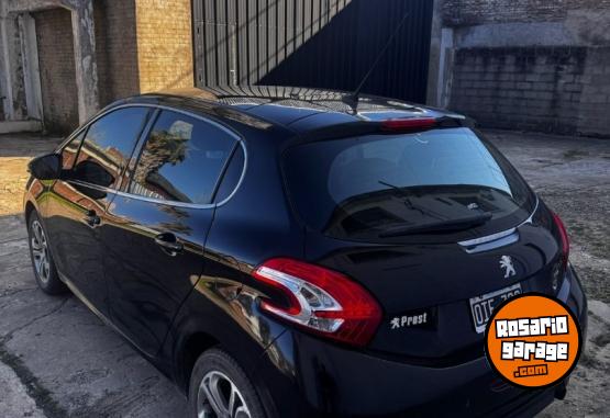 Autos - Peugeot 208 Feline Negro 2014 2014 Nafta 78000Km - En Venta