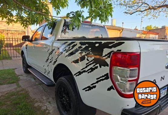 Camionetas - Ford Ranger XLS 3.2 AT 2018 Diesel 115000Km - En Venta