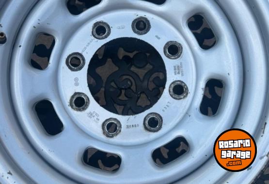 Accesorios para Autos - LLANTAS PARA FORD 100 DUTTY ORIGINALES - En Venta