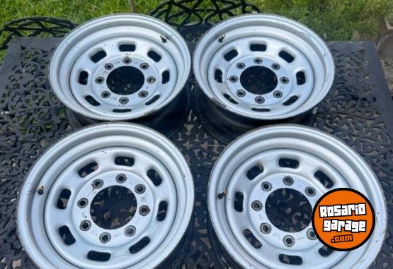 Accesorios para Autos - LLANTAS PARA FORD 100 DUTTY ORIGINALES - En Venta