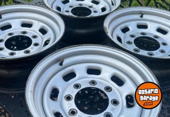Accesorios para Autos - LLANTAS PARA FORD 100 DUTTY ORIGINALES - En Venta