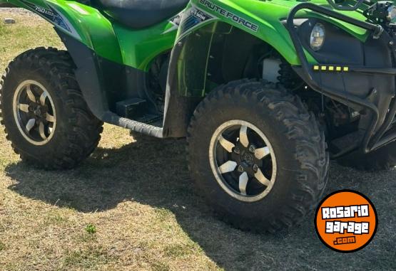 Cuatris y UTVs - Kawasaki CUATRICICLO 4X4 2013  1500Km - En Venta