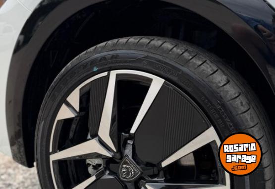 Autos - Peugeot 208 2025 Nafta 2000Km - En Venta