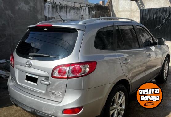 Camionetas - Hyundai Santa Fe 2011 Diesel 217000Km - En Venta