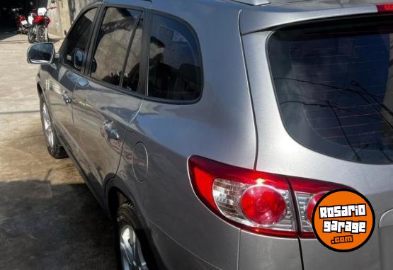 Camionetas - Hyundai Santa Fe 2011 Diesel 217000Km - En Venta