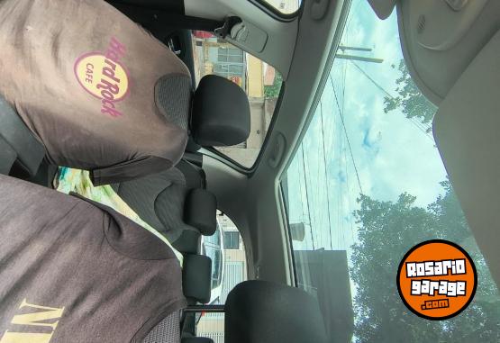 Autos - Peugeot 308 2013 Nafta 80000Km - En Venta