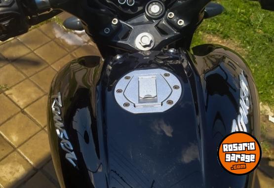 Motos - Bajaj Rowser 2014 Nafta 19000Km - En Venta
