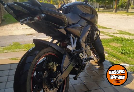 Motos - Bajaj Rowser 2014 Nafta 19000Km - En Venta