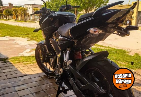 Motos - Bajaj Rowser 2014 Nafta 19000Km - En Venta