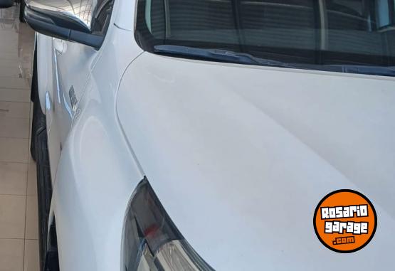 Camionetas - Toyota Hilux 2019 Diesel 129000Km - En Venta