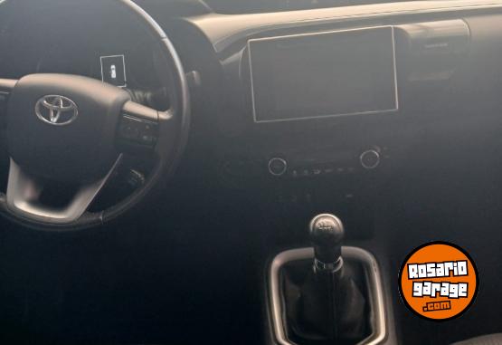 Camionetas - Toyota Hilux 2019 Diesel 129000Km - En Venta