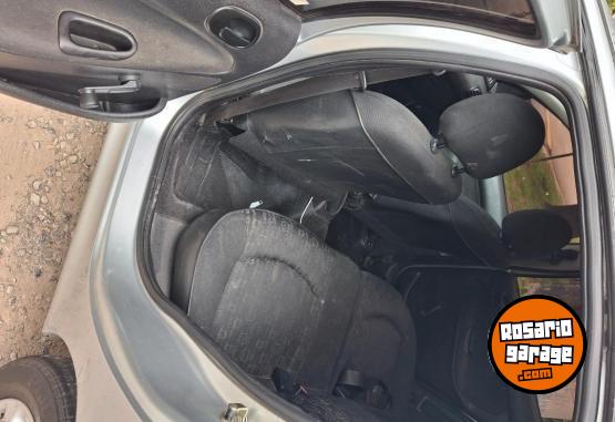 Autos - Peugeot 206 2007 Nafta 180000Km - En Venta