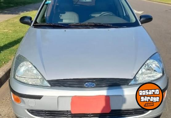 Autos - Ford Focus 1.8 16V Zetec 2001 GNC 268000Km - En Venta