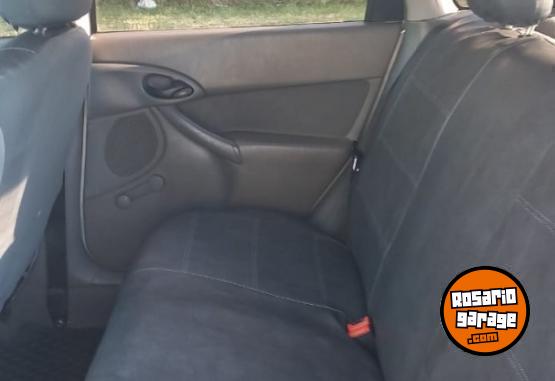 Autos - Ford Focus 1.8 16V Zetec 2001 GNC 268000Km - En Venta