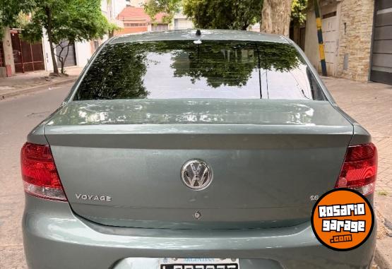 Autos - Volkswagen Voyage 2012 Nafta 111111Km - En Venta