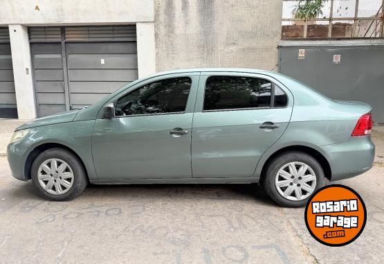 Autos - Volkswagen Voyage 2012 Nafta 111111Km - En Venta