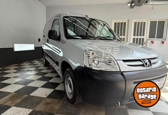 Utilitarios - Peugeot PARTNER 2021 Nafta 35500Km - En Venta